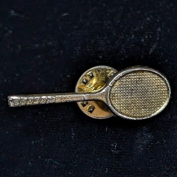 Vintage Tennis Racket Lapel Pin Hat Pin Tie Tac - Gold Tone Metal - Picture 4 of 7